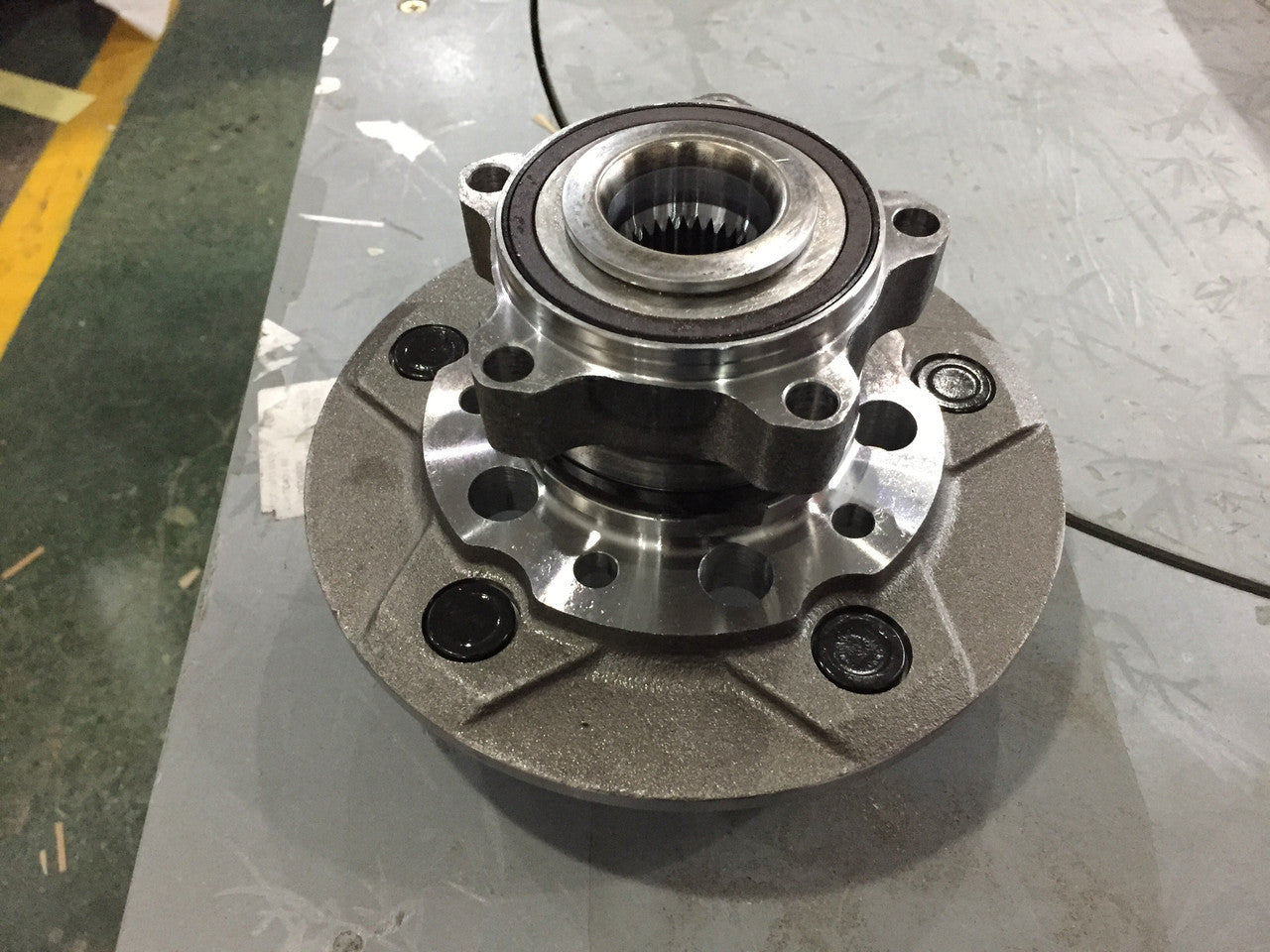 ACR2308054 - MAZA DELANTERA PARA FORD, MERCURY TRANSIT 2014-2019