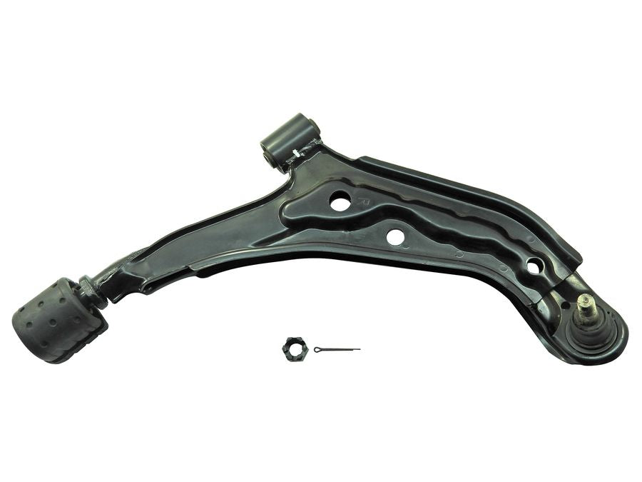 BAW-CM715 HORQUILLA DELANTERA INFERIOR DERECHA PARA NISSAN LUCINO GSE 1.6 4 1996-2000