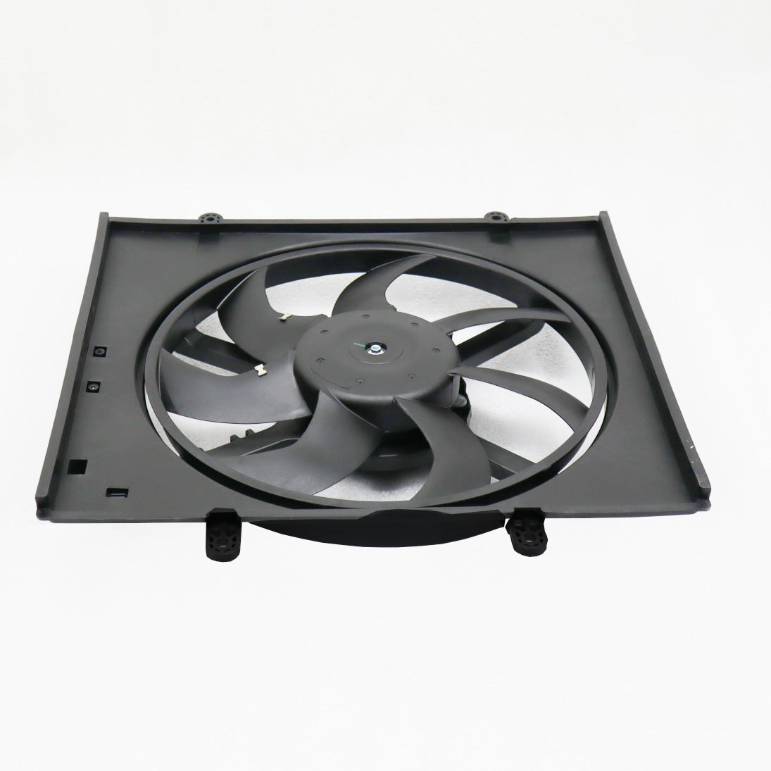 KM-167 - MOTOVENTILADOR PARA CHEVROLET TORNADO VAN L4 1.5L 2022-2023